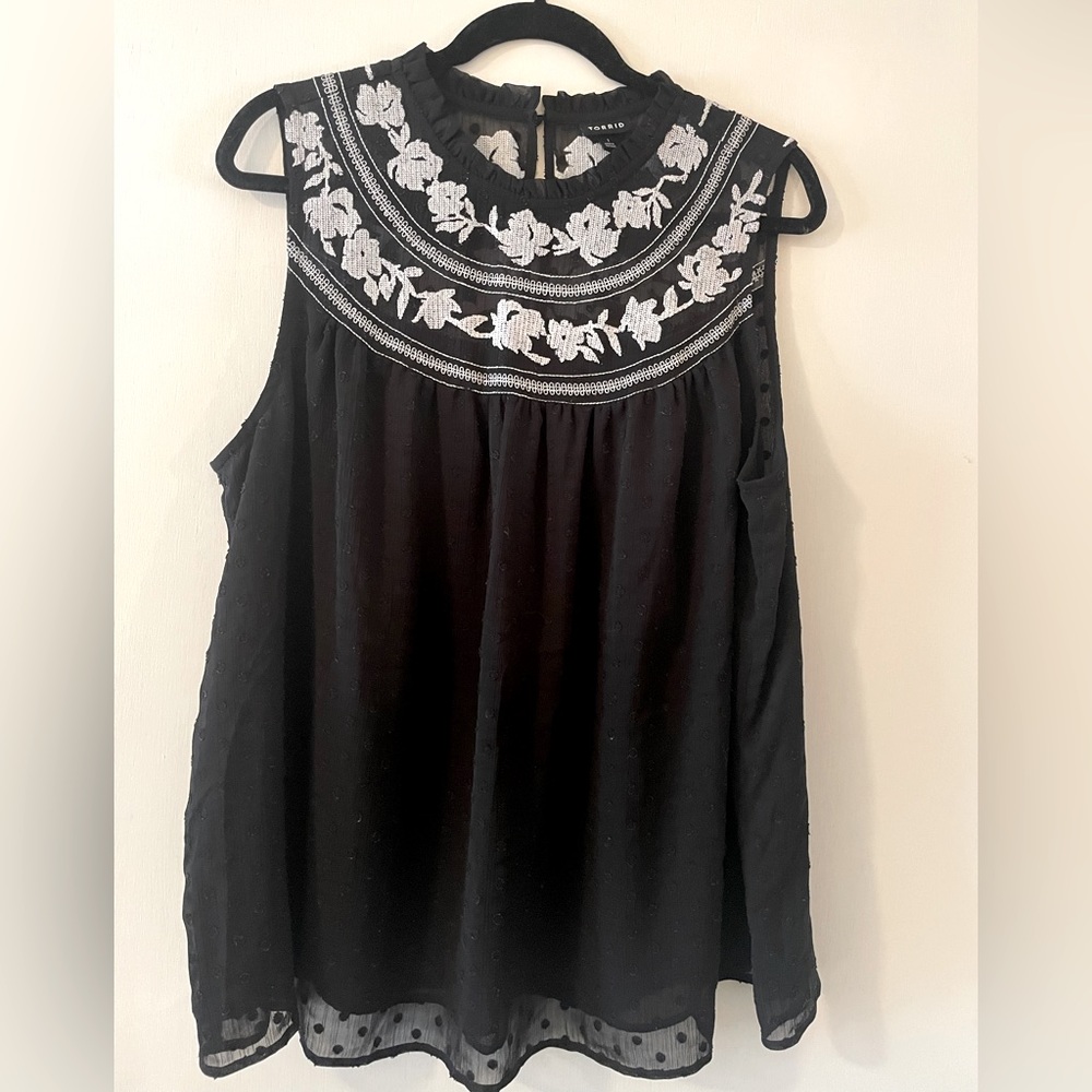 Torrid blouse with floral embroidery. Get your David Rose on!